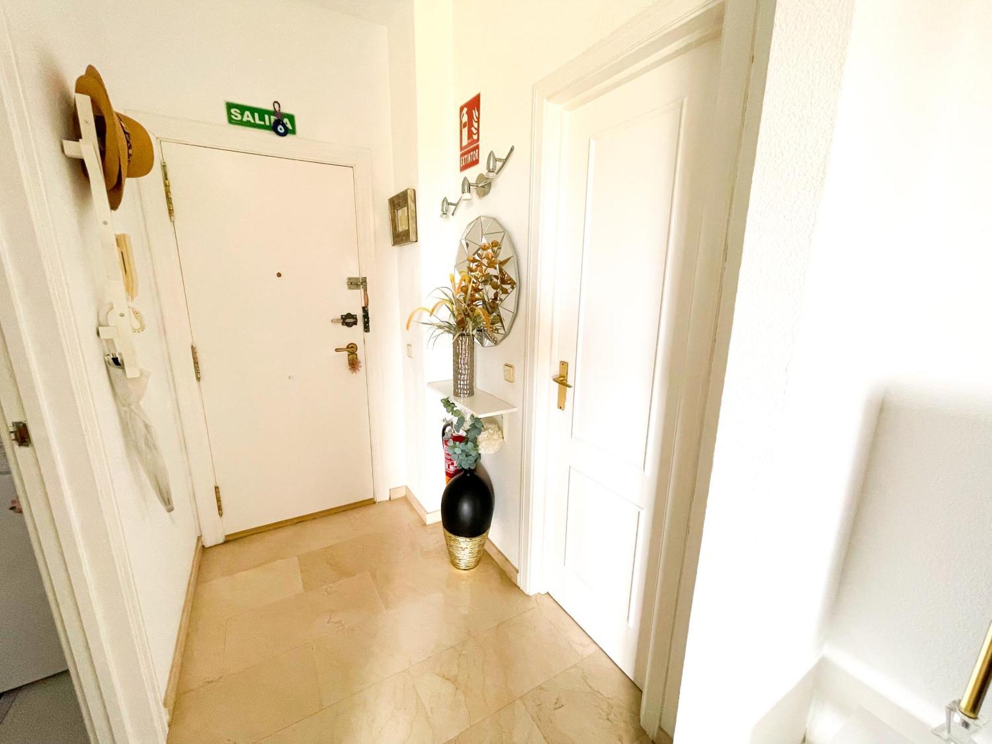 Modern Apartment With Terrace - 2 Min From The Beach Estepona Exterior photo