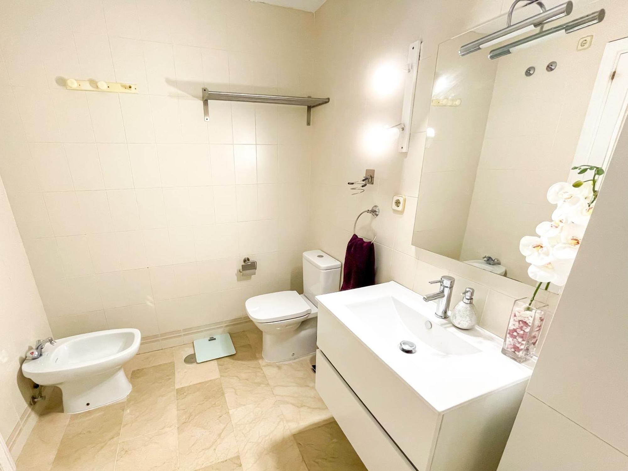 Modern Apartment With Terrace - 2 Min From The Beach Estepona Exterior photo